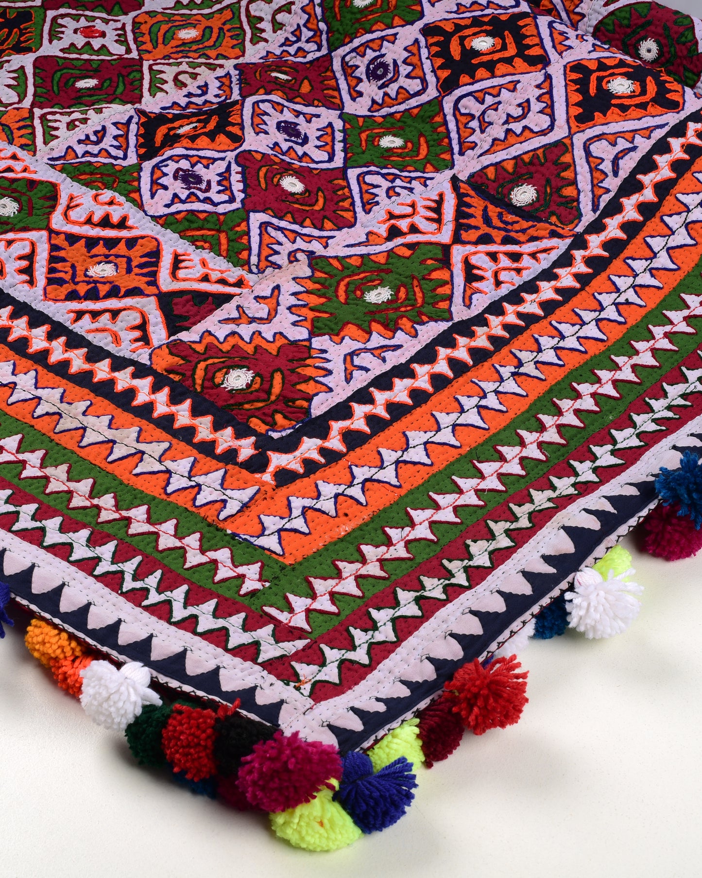 Applique & Kundi Rilli (Quilt) SSR-1584 D-1