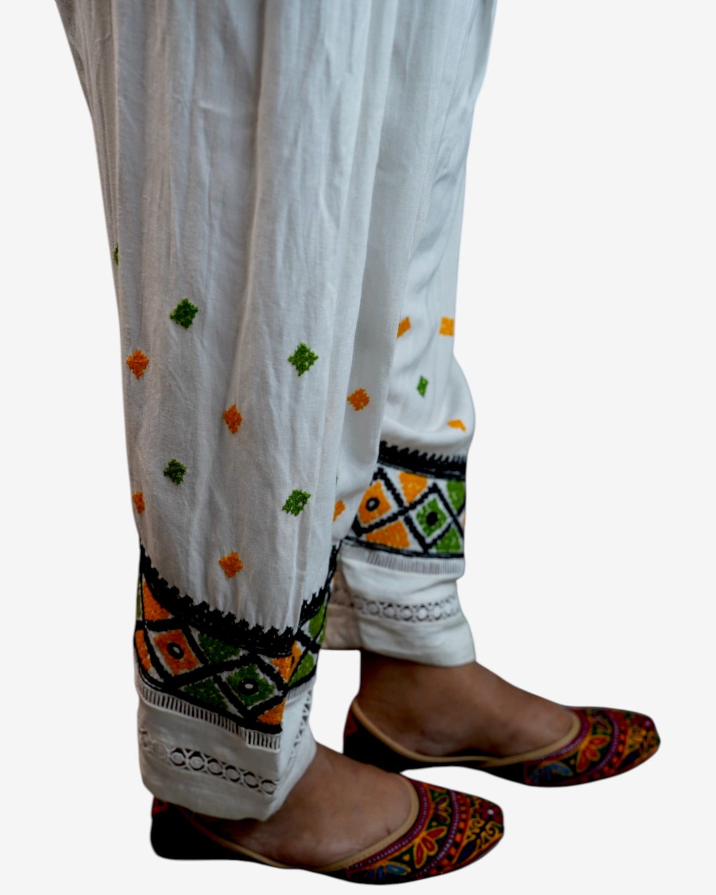 Hurmuch Embroidery Shalwar