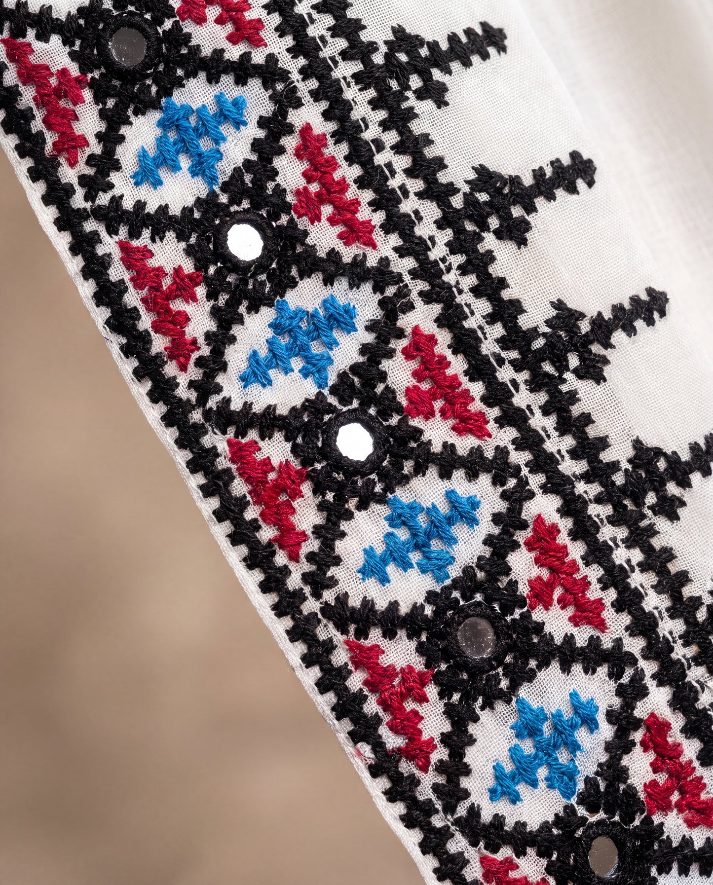 White Hurmich Hand Embroidered Swiss Lawn Shawl