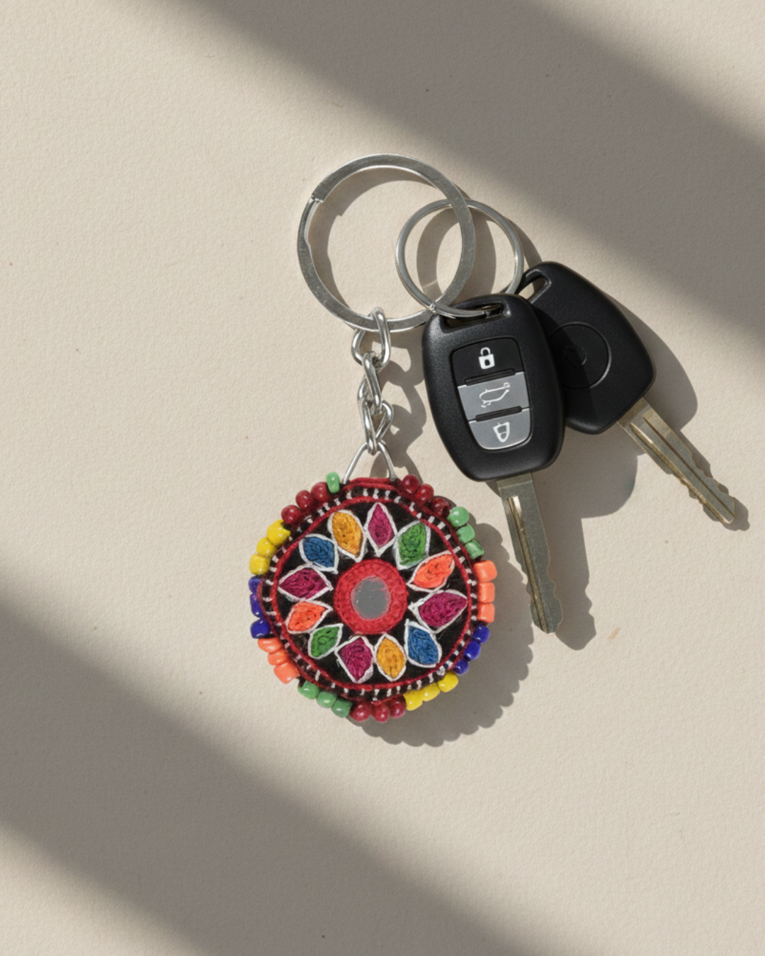 کی چین بیڈ کڑھائی