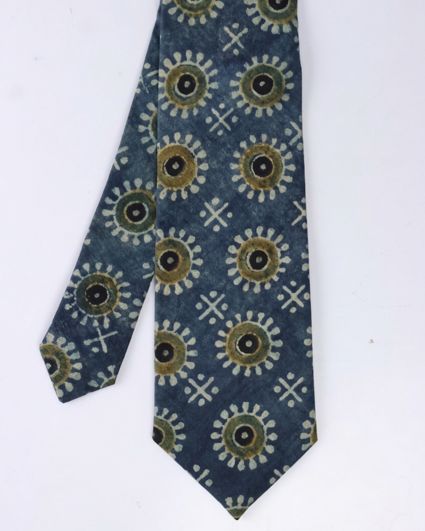 Natural Dye Tie Indigo Sun