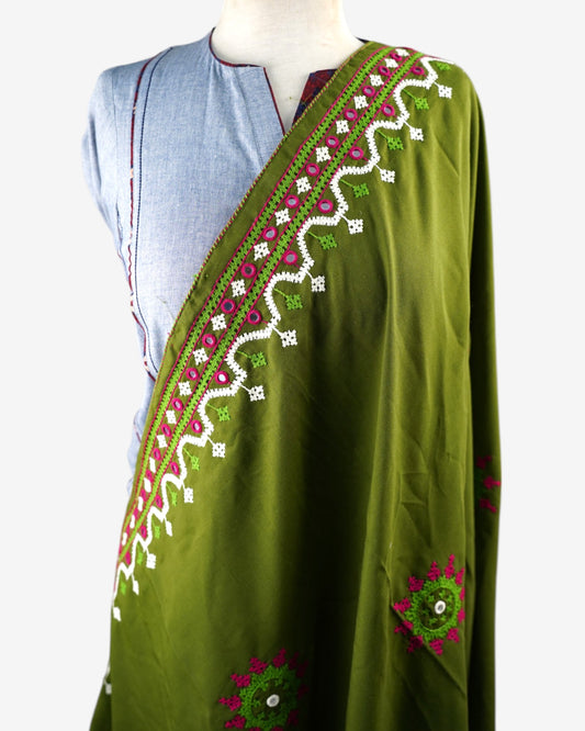 HURMUCH EMBRODIERY SHAWL GREEN