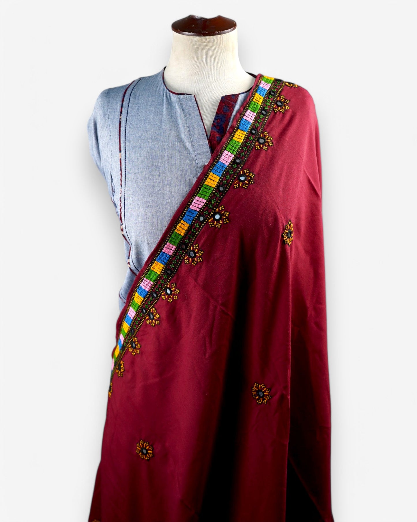 BALOCHI EMBRODIERY SHAWL MAROON