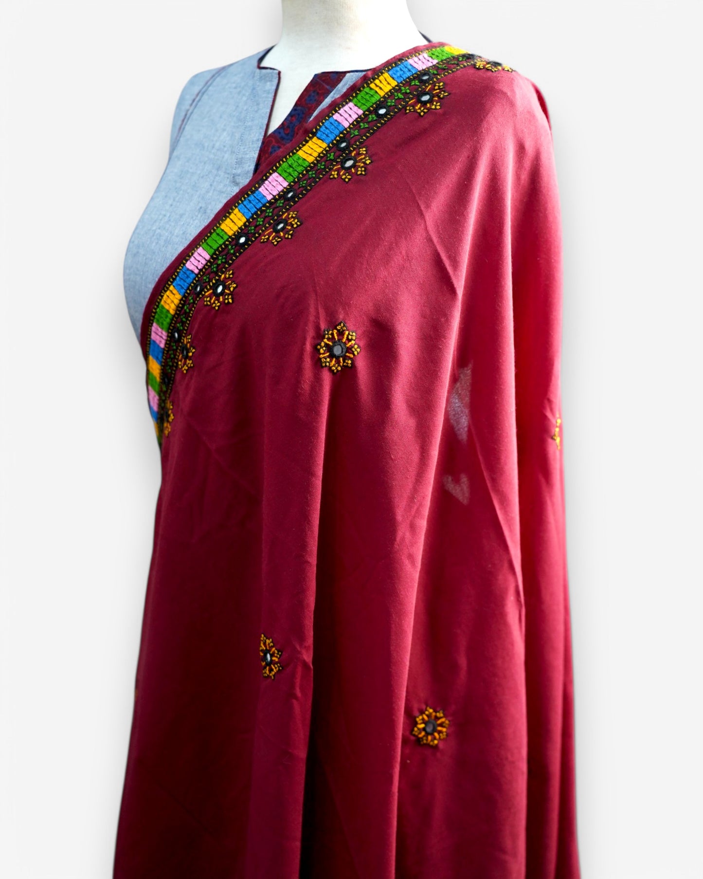 BALOCHI EMBRODIERY SHAWL MAROON