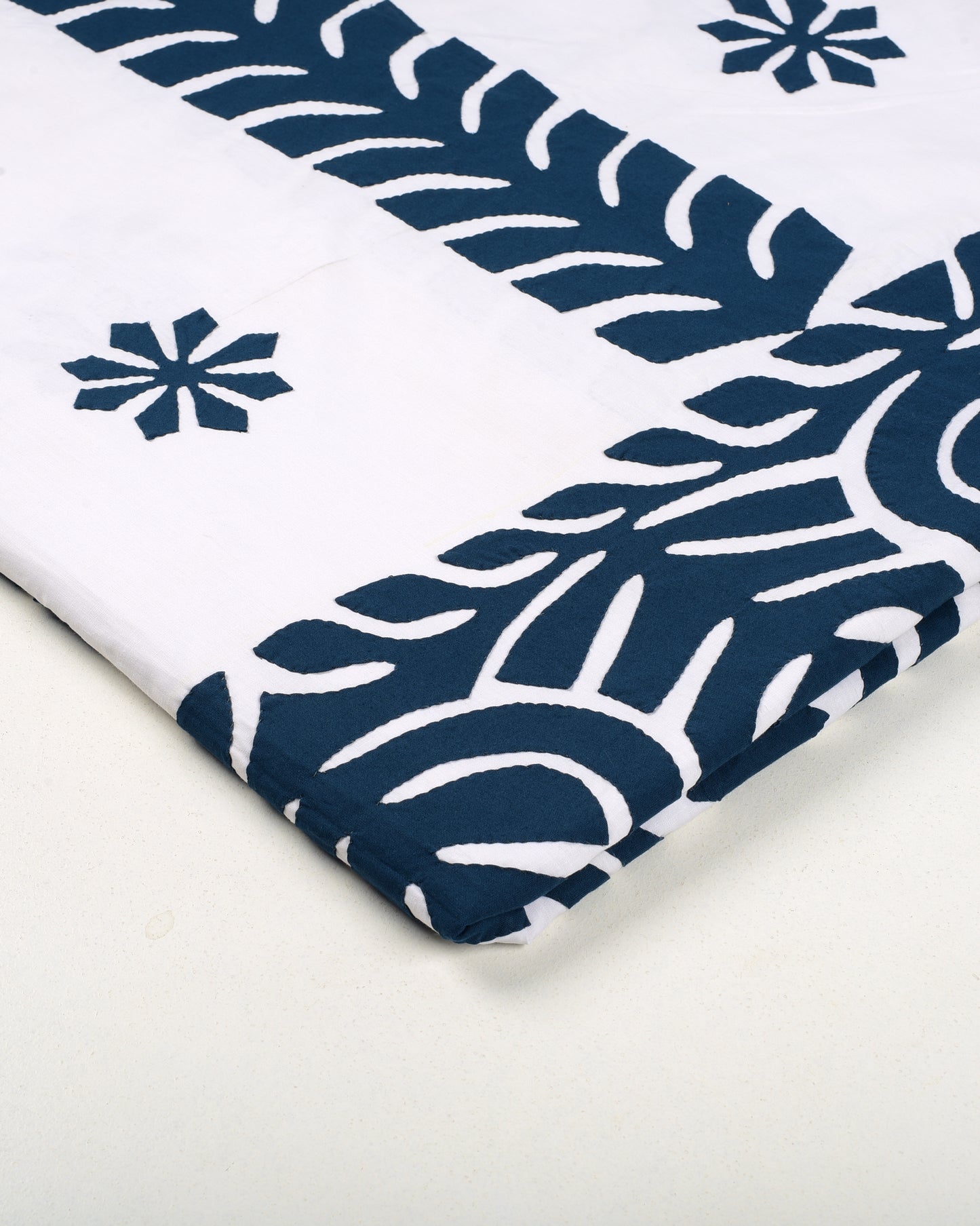 Applique Bedsheet + 2 Pillow Covers SSR-1636